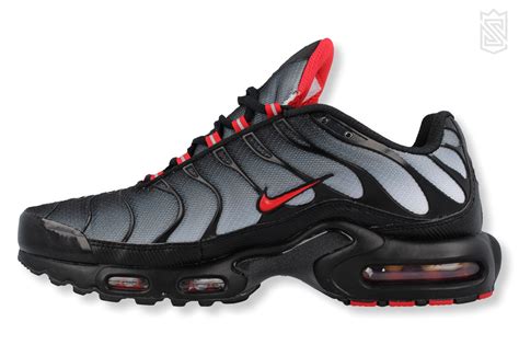 schwarz rote nike tn